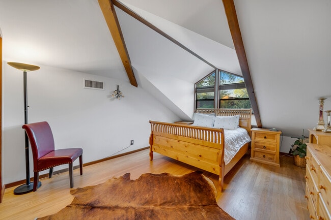 Building Photo - 25659 Whittemore Dr