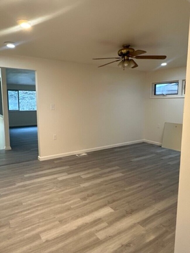 Foto del edificio - Cheney Home