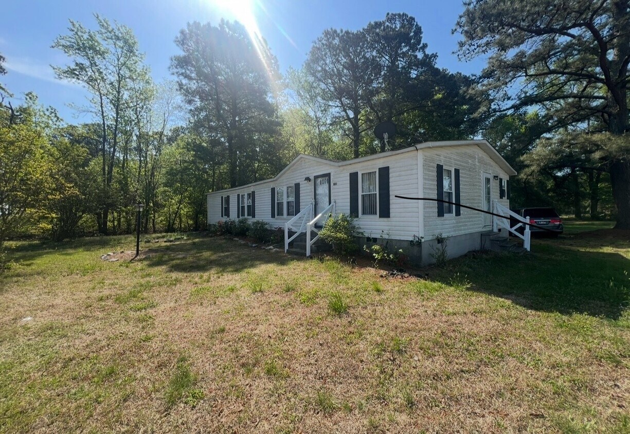 Building Photo - 880 Kellogg Fork Rd