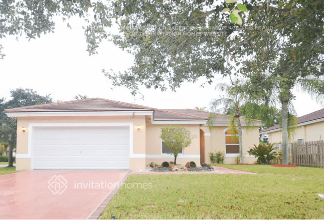 Building Photo - 2333 NW 195th Ave