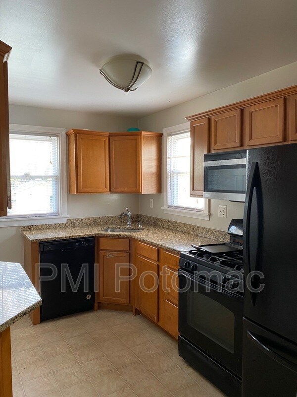 Foto del edificio - 12402 Flack St