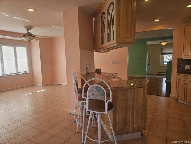 Building Photo - 14 Alameda St