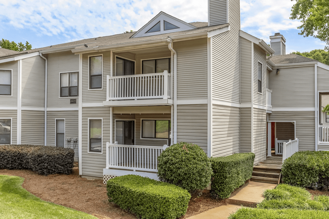 Building Photo - Bridges at Mallard Creek Apartment Homes