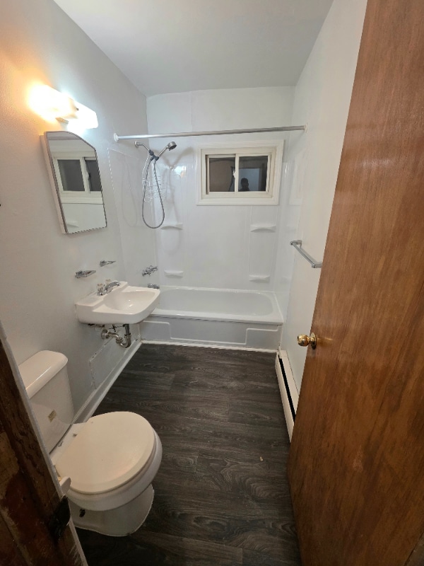 Building Photo - 6166 S Packard Ave