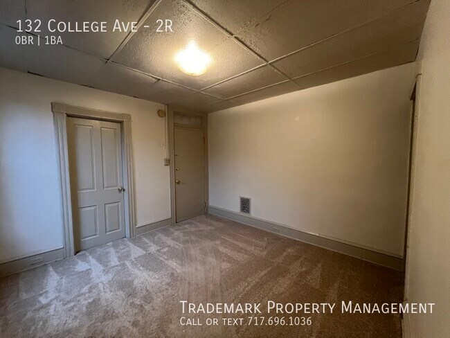 Building Photo - Nice Studio Apartment