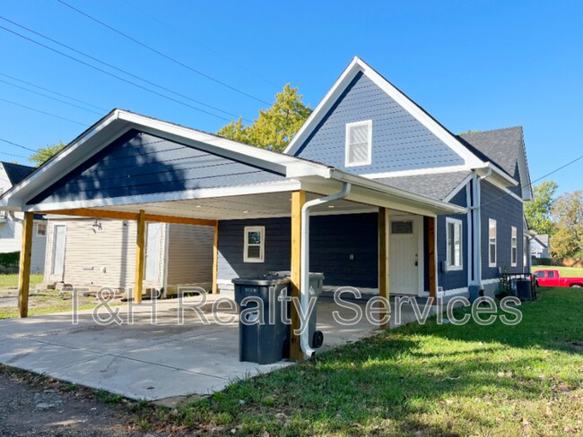 Foto del edificio - 1653 S Delaware St