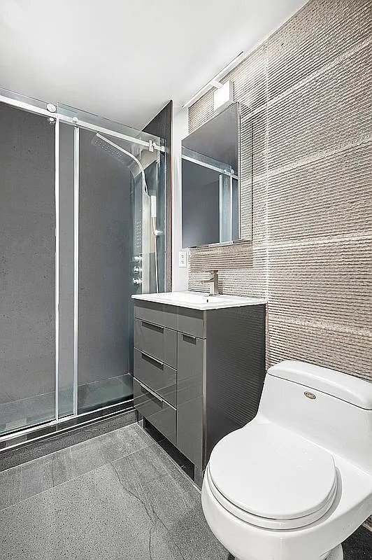 Foto del edificio - 736 W 187th St
