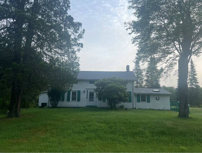 Foto del edificio - 64 Homestead Ln