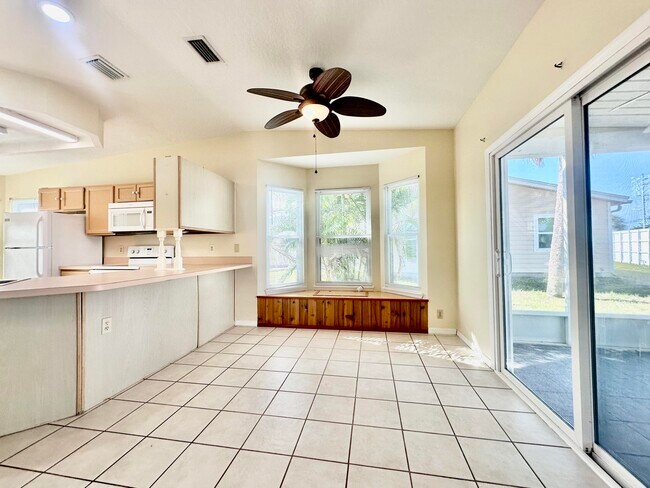 Foto del edificio - 1210 Cypress Bend Cir