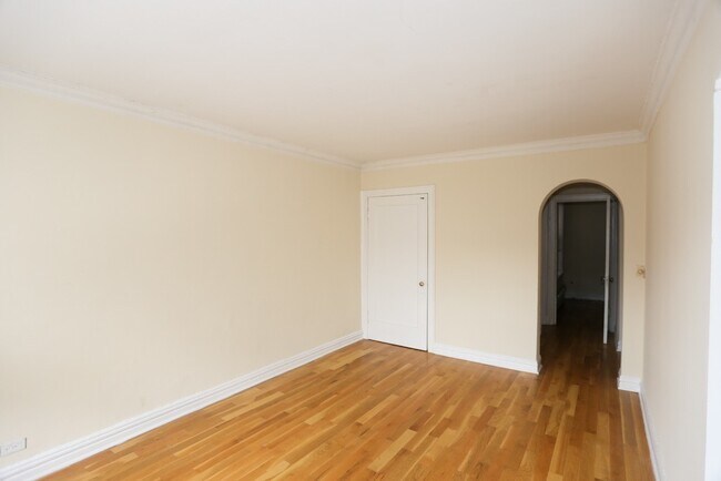 Foto del edificio - 422 W Roscoe St