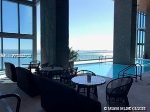 Building Photo - 1451 Brickell Ave