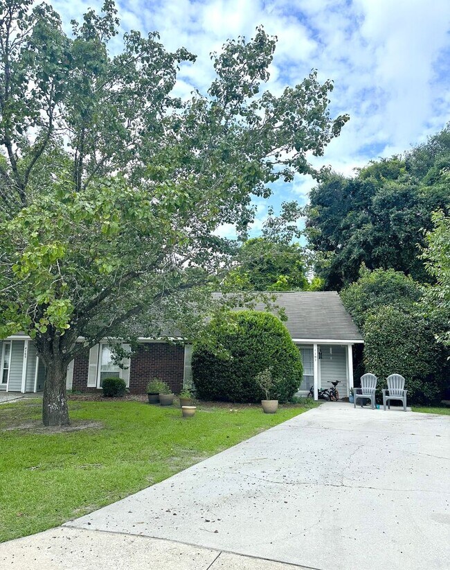 Foto del edificio - 4107 Kenan Ct