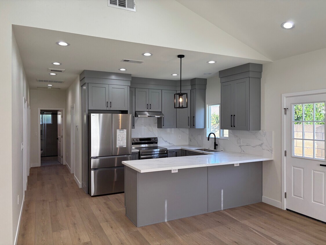 Foto principal - 11572 Orchid Ave