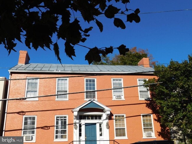 Foto del edificio - 311 N Braddock St
