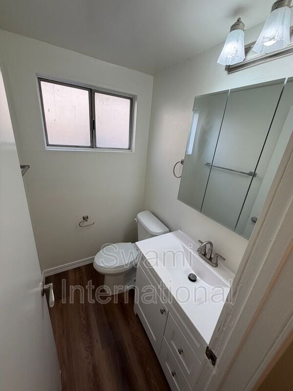 Building Photo - 1707 W 144th St