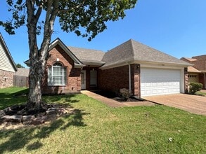 Building Photo - 4806 Ashcroft Dr