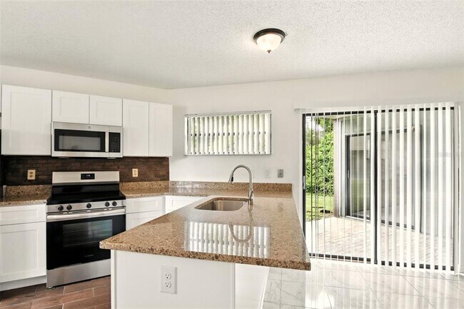 Foto del edificio - 4523 Hidden Oak Ct