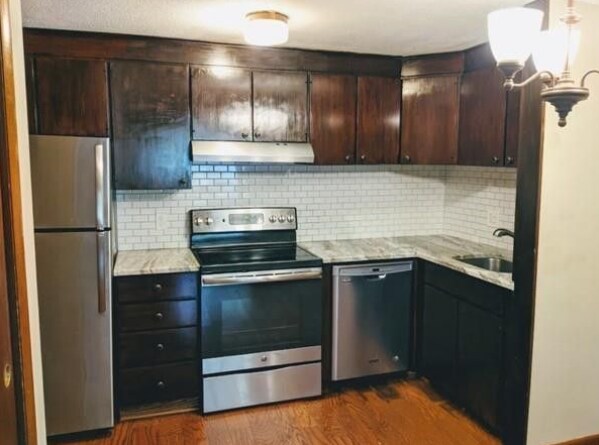 Kitchen - 192 Bolton St