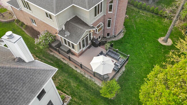 Building Photo - 1567 N Haven Dr