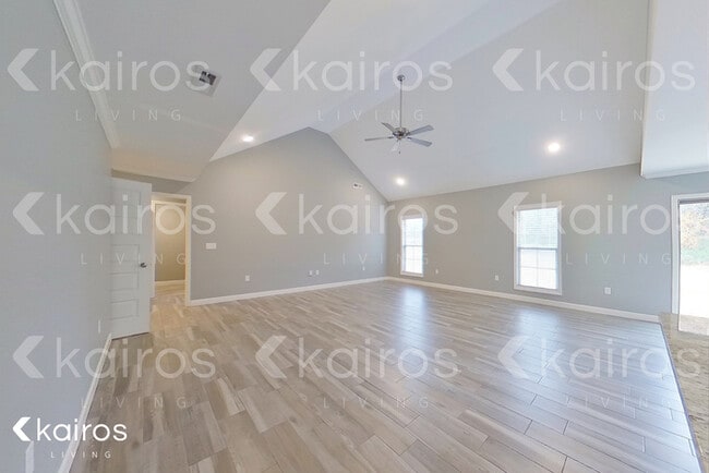 Building Photo - 580 Co Rd 71