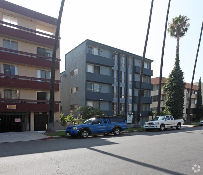 324 S St Andrews Pl, Los Angeles, CA 90020 Apartments in Los Angeles