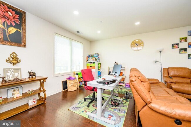 Foto del edificio - 2330 NJ-33