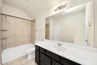 Building Photo - 1437 Northwood Springs Dr