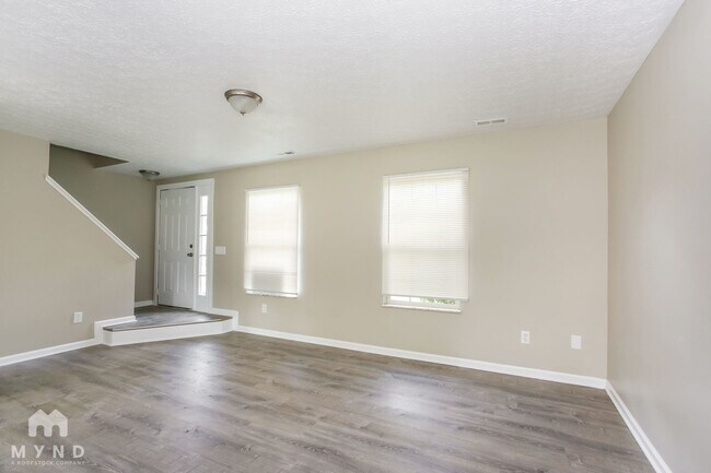 Foto del edificio - 1500 Manor Dr