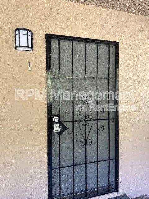 Building Photo - 17620 Burbank Blvd