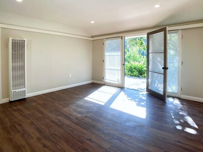 Foto del edificio - 1940 Mill Rd