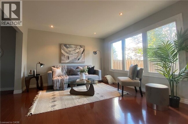 Building Photo - 1025 Upper Gage Ave