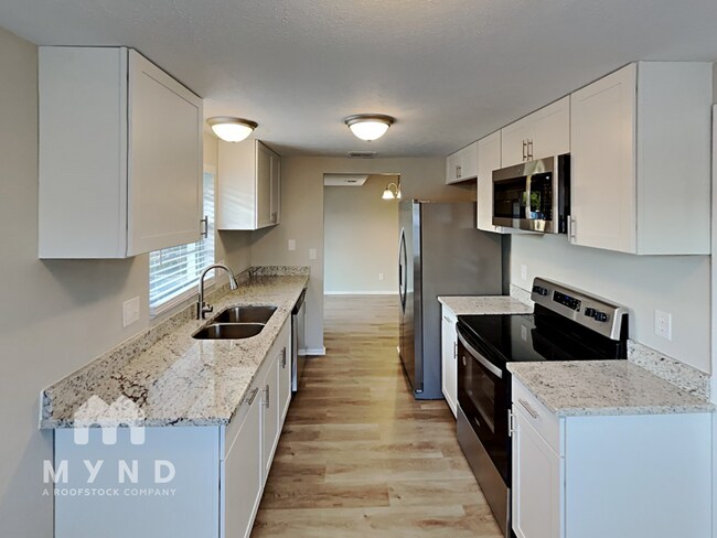 Foto del edificio - 7606 Woodland Oaks Ct
