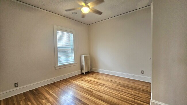 Foto del edificio - 4536 Grand Ave S