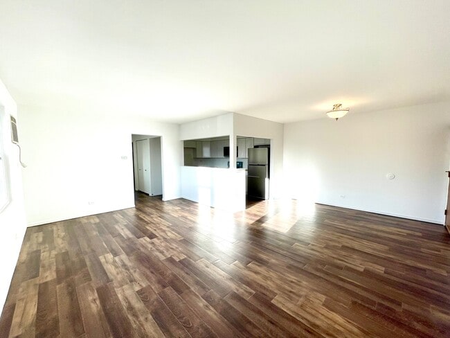 Building Photo - 8630 Sayre Ave