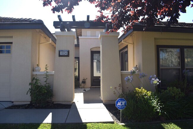 Foto del edificio - Resident Benefit Package Property