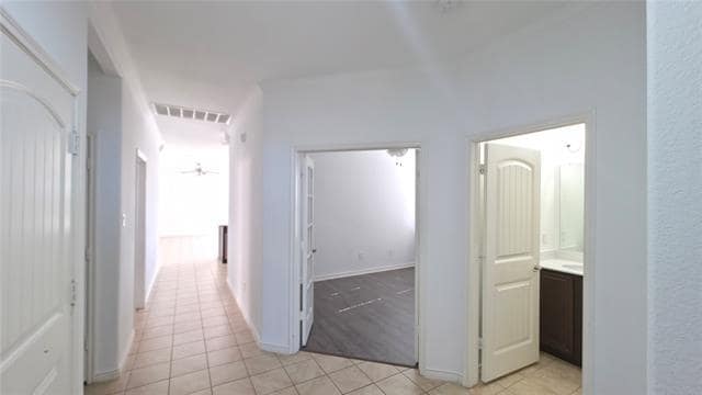 Foto del edificio - 4822 Westlake Dr