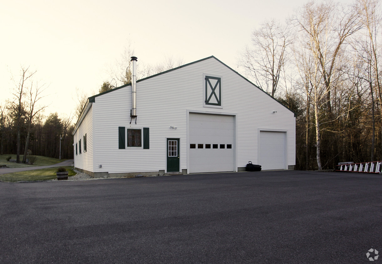 Primary Photo - 56 Christian Hill Rd