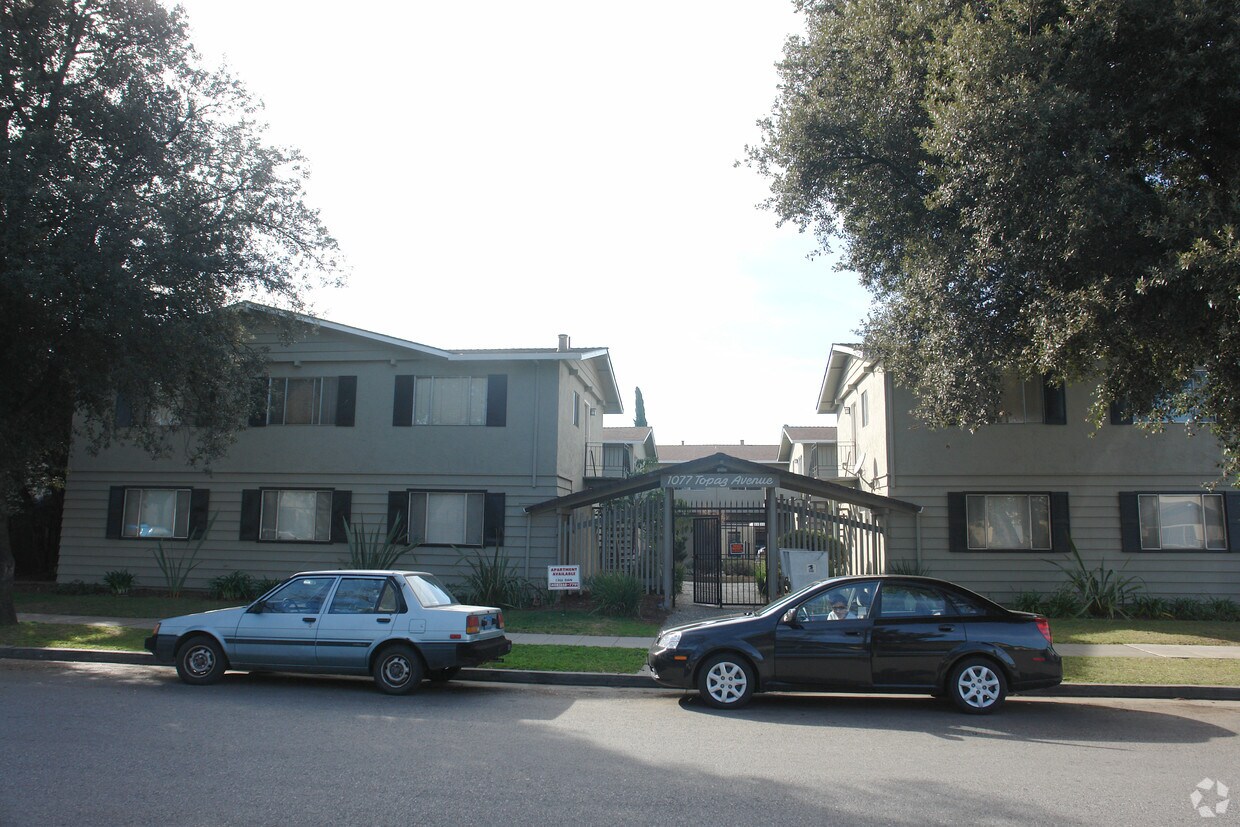 Foto del edificio - 1077 Topaz Ave