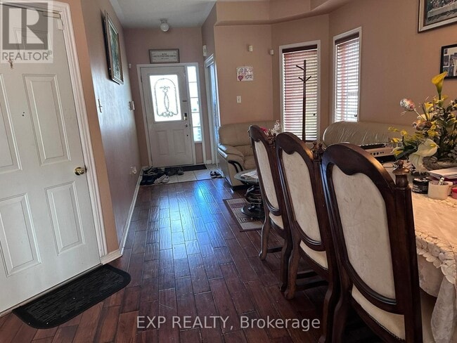 Building Photo - 60 Oranmore Crescent