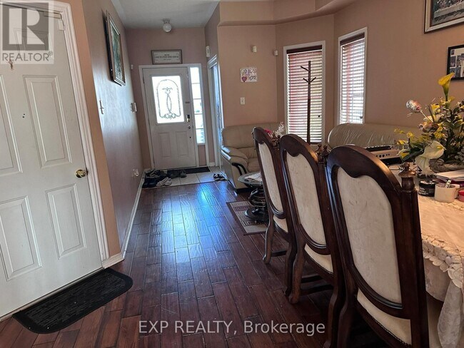 Photo du bâtiment - 60 Oranmore Crescent