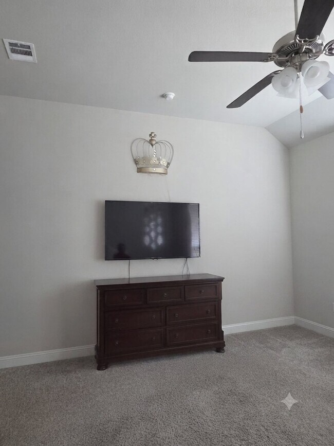 Foto del edificio - 3448 Evergreen Wy