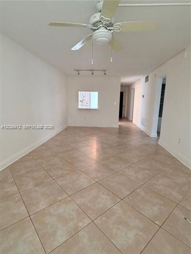 Building Photo - 200 Galen Dr