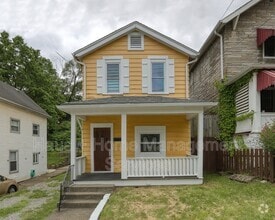 Building Photo - 119 Semmens St