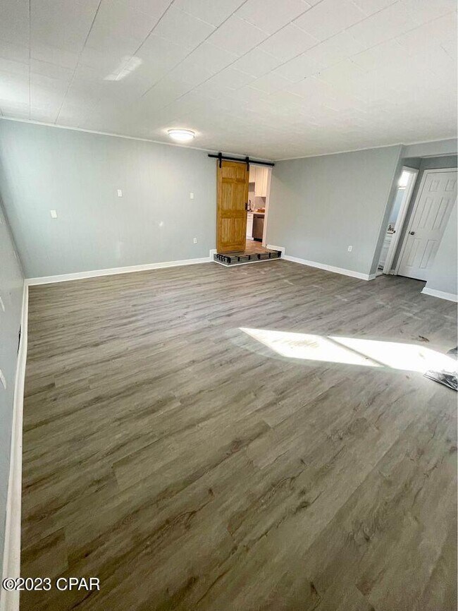Foto del edificio - 1606 Fairland Ave