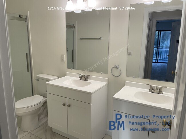 Foto del edificio - 1714 Greystone Blvd