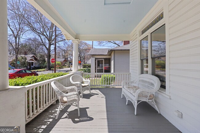 Building Photo - 1212 Merlin Ave SE