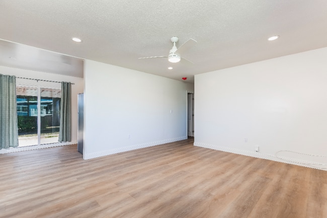 Foto del edificio - 3481 Idlewild Way