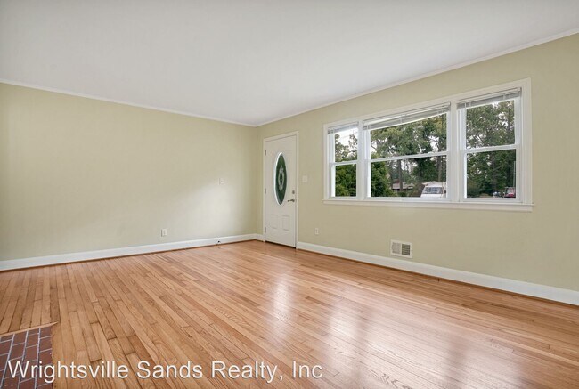 Foto del edificio - 2 br, 1 bath House - 138 Pine Cone Rd