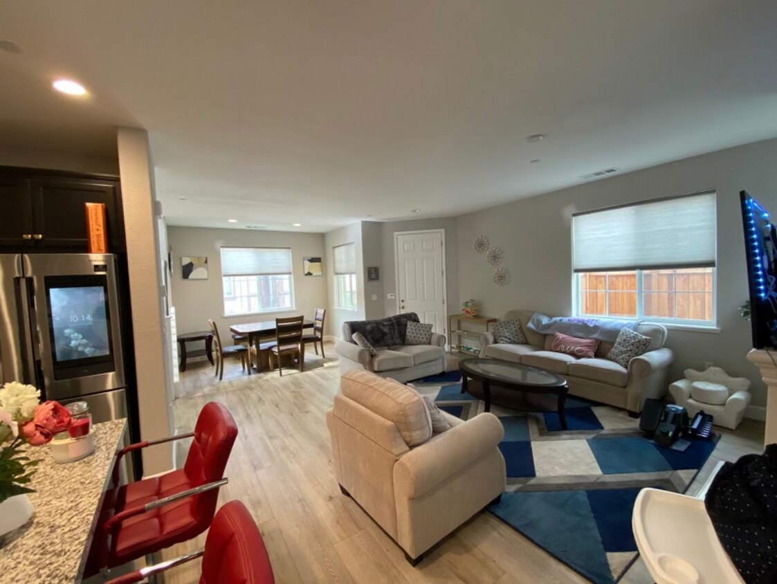 43 Liberty Ct, Pittsburg, CA 94565 House Rental in Pittsburg, CA