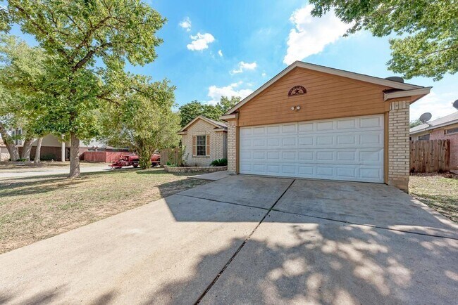 Foto del edificio - 14601 Menifee St